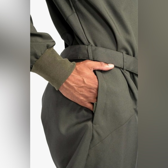 New Tipsy Elves Pilot Jumpsuit In Army Green Size XL - ***NO BELT*** - Picture 4 of 13